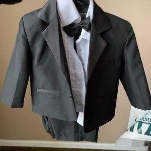 Men’s warehouse 2T boys suit